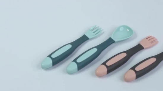 2022 Super Soft Kids Favor Amazon Hot Selling Baby Spoon Set Products Manufacture Bendable Self Feeding Spoon and Fork Set